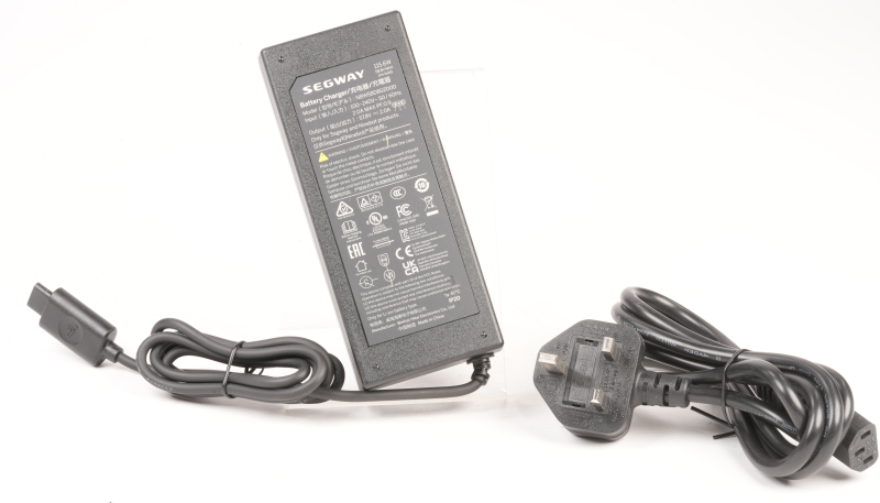 SEGWAY LADEGERÄT ASSY  UK  SUPER SCOOTER GT1 D (Original)