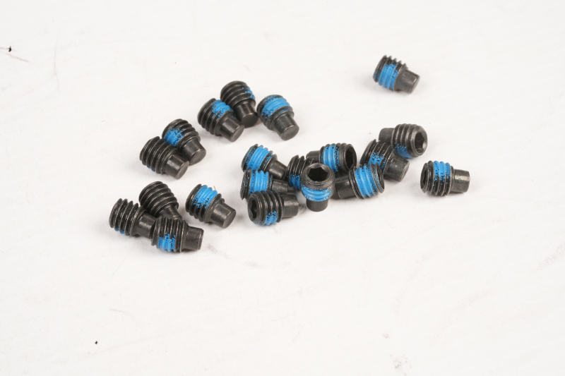 SEGWAY INNENSECHSKANTSCHRAUBE KOHLENSTOFFSTAHL VERZINKT FLACHKOPF MIT ENDVERRIEGELUNG E22D (Original)